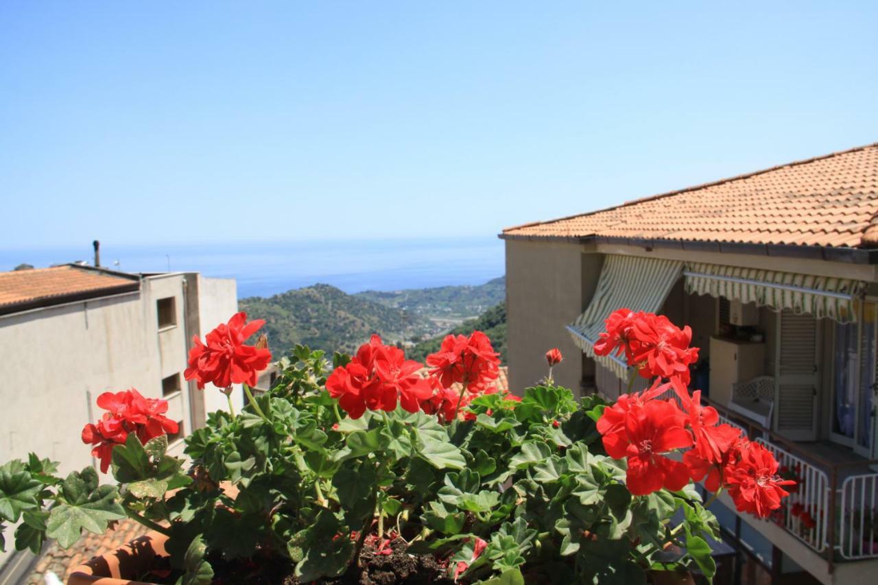 Due Sicilie Maison De Charme Casalvecchio Siculo Екстериор снимка